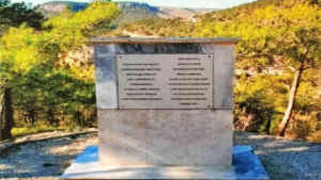Barbarossa-Anıtı.jpg