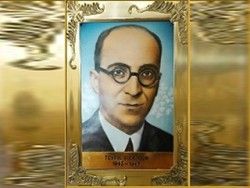 T.S.Gür-e1382429630494.jpg